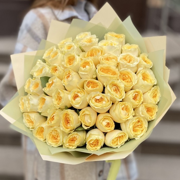 51 пионовидная лимонная роза Баттеркап 40 см